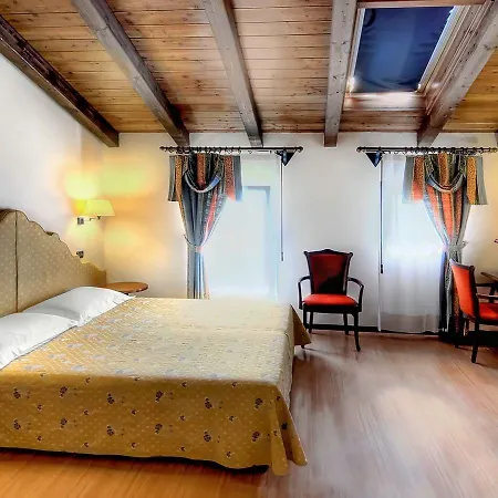 Antica Locanda Il Sole 3* 카스텔마조레