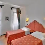 Hotel Antica Il Sole 3*