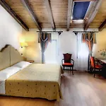 Antica Il Sole 3*